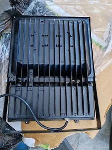 Rasveta: Led reflektor više vrsta sa senzorom pokreta RGB. REFLEKTOR STARA — 9