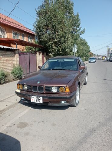 срочно продается машина: BMW 5 series: 1992 г., 2 л, Механика, Бензин, Седан