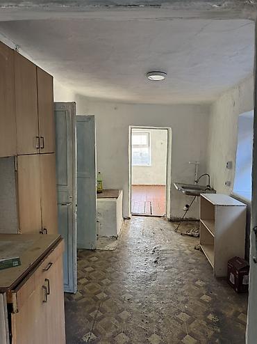 цена за срочность: 3 комнаты, 70 м², 4 соток, Бишкек, Кудайберген авторынок Собственник — 6