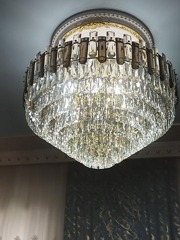 lüstür altı: Çılçıraq, 10 və daha çox lampa, Xrustal — 1