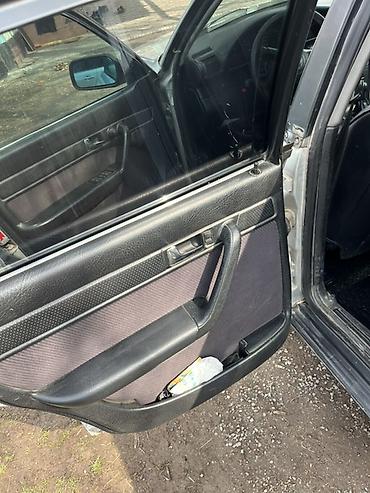 Audi: Audi 100: 1993 г., Седан — 8