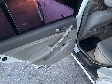 mazda famili: Nissan Skyline: 2004 г., 2.5 л, Автомат, Бензин, Седан — 4