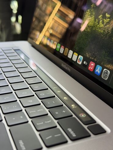 Ноутбуки: Ноутбук, Apple, 32 ГБ ОЗУ, Intel Core i9, 16 ", Б/у, Для работы, учебы, память SSD — 9