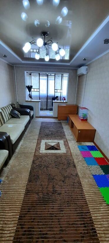 продаю квартиру 5мкр: 3 комнаты, 58 м², 104 серия, 3 этаж, Косметический ремонт