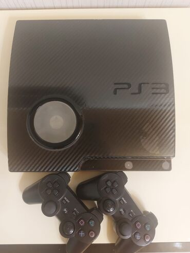 купить playstation vita: Play Station 3 satılır.Qiymət 250 azn.2 ədəd pult.İcində 60+ oyun var