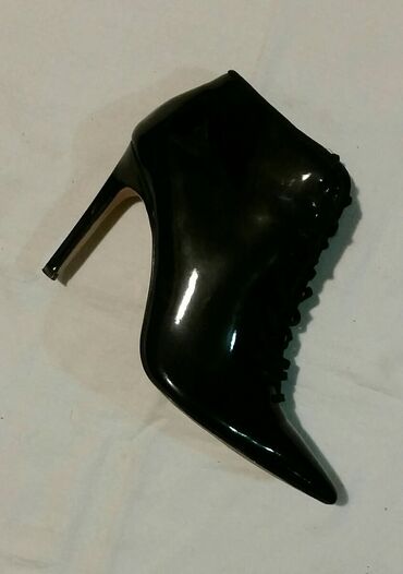 sandale debela stikla: Pumps, Reserved, 40