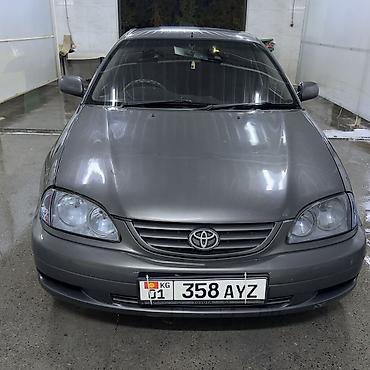 i 8: Toyota Avensis: 2002 г., 1.8 л, Автомат, Бензин, Лифтбек — 3