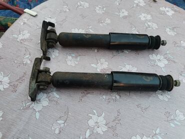 Auto delovi: Prednji amortizer Lada 7 Riva br.3. Polovno, kao novo. Malo bilo na — 4