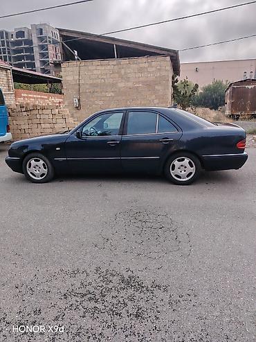 bmw e39 qapi: Mercedes-Benz E-Class: 2.4 l | 2017 il Sedan — 5