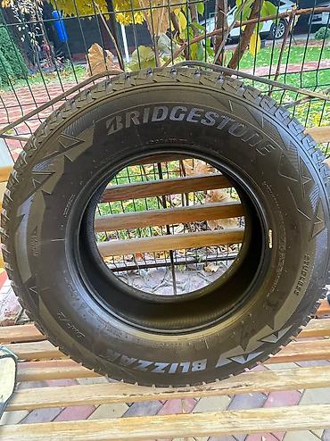 bridgeston: Продаю комплект зимних шин фирмы Bridgestone Blizzak DM-V2 в идеальном — 3