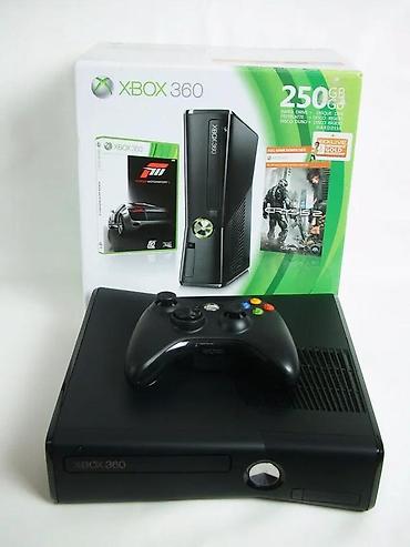 mali blender: Xbox 360, korektno očuvana i potpuno ispravna (noviji model bez — 7