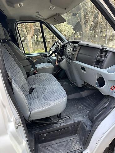 Ford: Ford Transit: 2.4 l | 2010 il 202700 km Van body type — 2