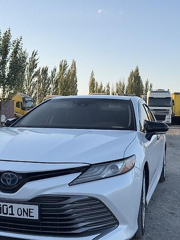 toyota гибрид: Toyota Camry: 2019 г., 2.5 л, Вариатор, Гибрид, Седан — 3