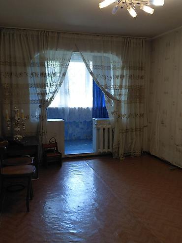 6 микрорайоне: 1 комната, 32 м², 6 мкр 104 серия, 4 этаж, Косметический ремонт — 2