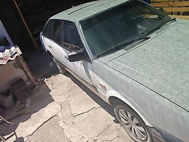 mazda 2000: Mazda 626: 1987 г., 2 л, Механика, Бензин, Седан — 5