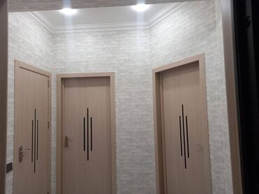 Uzunmüddətli kirayə mənzillər: Mənzil tam əşyalı kirayə verilir. 14.12 mərtəbə, 58 kv, 1 otaq, (1-2 — 6