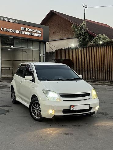 Toyota Ist: 2002 г., 1.5 л, Автомат, Бензин, Хэтчбэк at lalafo.kg Toyota Ist: 2002 г., 1.5 л, Автомат, Бензин, Хэтчбэк
