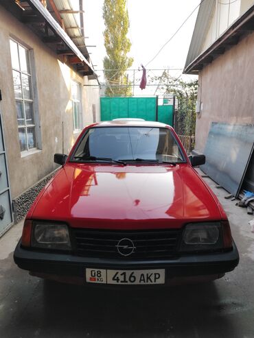 опел авто: Opel Ascona: 1985 г., 1.3 л, Механика, Бензин, Купе