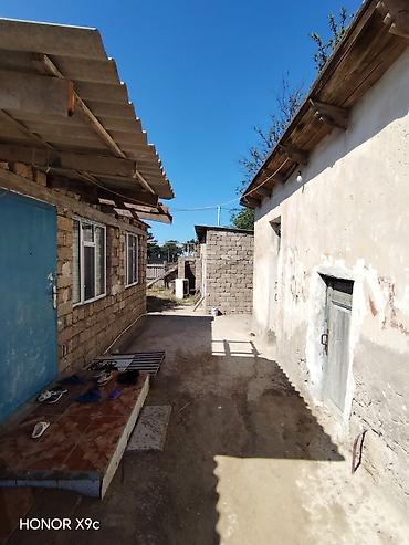 barda: Pirallahı qəs. 6 otaqlı, 75 kv. m, Kredit yoxdur, Orta təmir — 9