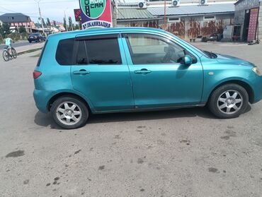 машина симёрка: Mazda Demio: 2002 г., 1.5 л, Автомат, Бензин, Хетчбек