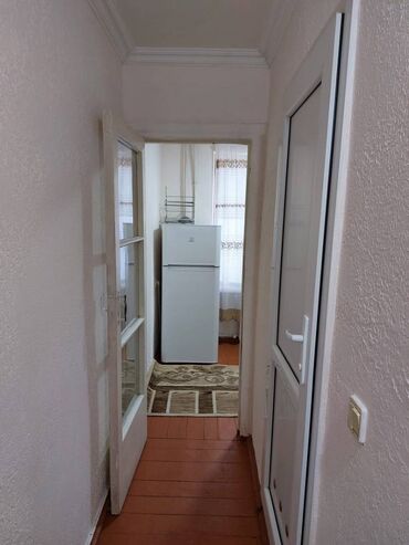 Köhnə tikili: Bakı, 8-ci kilometr, 1 otaqlı, Köhnə tikili, m. Neftçilər, 35 kv. m — 6