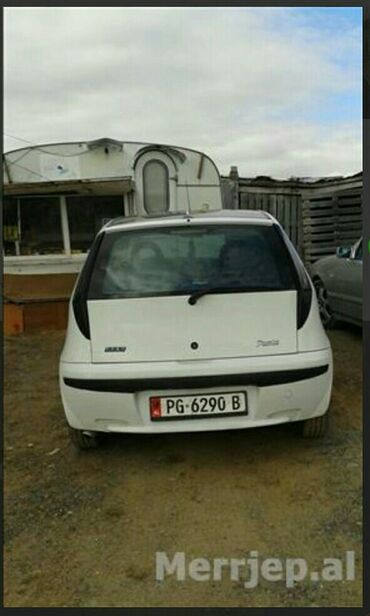 Sale cars: Fiat Punto: 1.2 l. | 2001 έ. | 145555 km. Χάτσμπακ