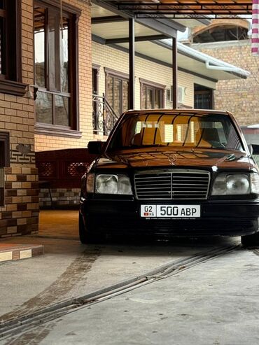 ешка 3 2: Mercedes-Benz W124: 1993 г., 3.2 л, Автомат, Бензин, Седан