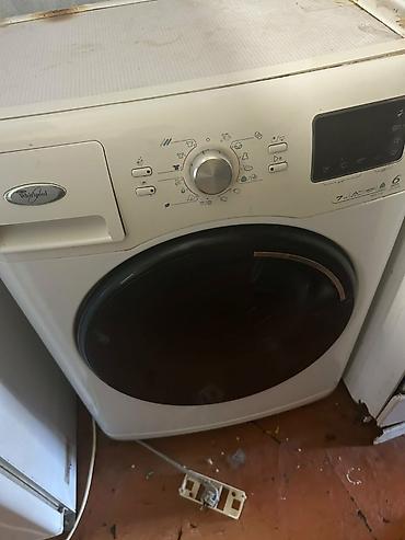 Whirlpool AWSE 7120 ön yükləməli paltaryuyan maşın - Yükləmə həcmi: 7