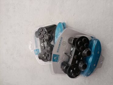 PS2 & PS1 (Sony PlayStation 2 & 1): Təzədir aldım açmadım heç işlətməyə vaxt olmur iş gücdən. Birin 20 ə