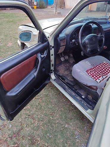 бу запчасти toyota corolla: ГАЗ 3110 Volga: 3.2 л | 2002 г. Седан — 5
