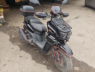 Скутеры: Тип скутера 180 куб. см, Бензин, Б/у — 1