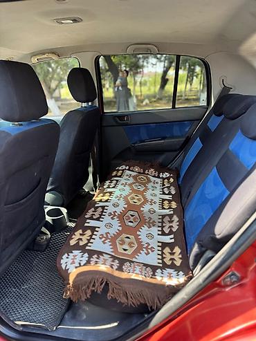 sprinter 4 4: Hyundai Getz: 2006 г., 1.4 л, Механика, Хэтчбэк — 4