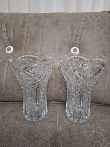 Balonlar, bankalar: İstəyən whatsapp nömrəsinə yazsın — 15