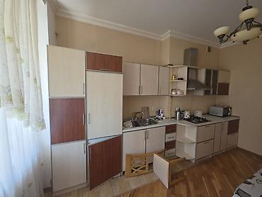 kuxna skaflari: Soyuducu xaladenik satılır 130 manata. ümumi şkafı istəyən olsa onuda — 1