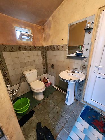 Həyət evləri və villaların satışı: 6 otaqlı, 140 kv. m, Kredit yoxdur, Orta təmir — 7