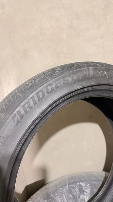 шины на газель: Шиналар 235 / 45 / R 18, Жай, Жеңил унаалар, Bridgestone