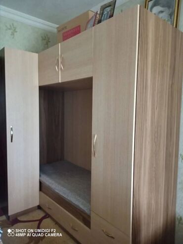 угловая кухня маленькая: Для девочки и мальчика, Б/у, Кровать, Без подьемного механизма, С матрасом, С выдвижными ящиками