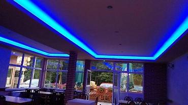 maxi staklene case: PLAVA 5050 LED TRAKA 60 DIODA/M 12V | *U kompletu sa napajanjem i — 4