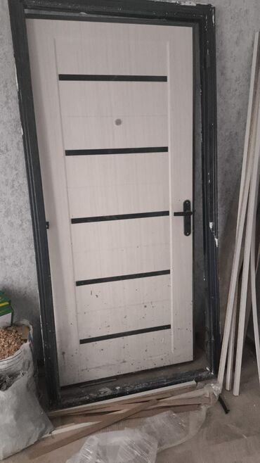 Giriş qapıları: Seyf qapi 205/100sm
150azn
Qaracuxur 7200 leli