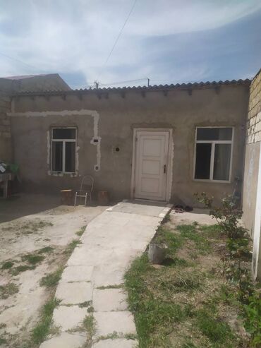 ramana həyət evi: Ramana qəs. 2 otaqlı, 50 kv. m, Kredit yoxdur, Orta təmir