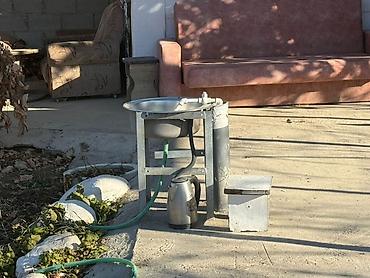 Продажа коттеджей и домов: ‼️ Срочно продаётся дом 🏡 📍 Бишкек, по пути к Кун-Туу (дача МВД, 1-я — 6