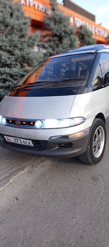 семиместные машины: Toyota Estima: 1998 г., 2.2 л, Автомат, Дизель, Минивэн