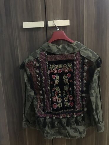 Digər kolleksiyalar: 5 azn yeni kimi ikinci el geyimler — 7