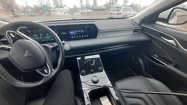 Другие автомобили: Электромобиль Weltmeister (WM Motor) EX5-Z / E.5 (на шильдиках — — 9