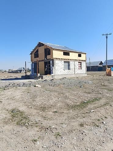 продаю дом ала тоо 1: 6 комнат, 140 м², Базар-Коргон, Собственник — 2