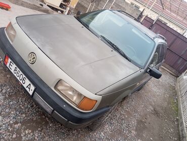 Volkswagen Passat: 1992 г., 2 л, Механика, Бензин, Универсал
