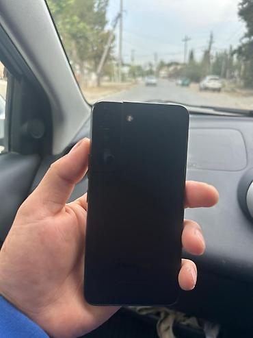 boss mini магнитола: Samsung Galaxy S22 FE чёрный Айфонго обмен болот - Экран 6.4" Super — 4