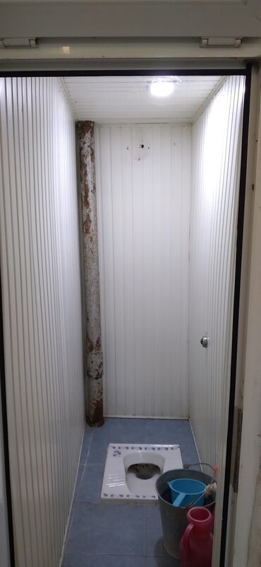 Həyət evləri və villaların satışı: 4 otaqlı, 5 kv. m, Orta təmir — 4