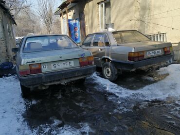 авто не нахаду: Audi 80: 1985 г., 1.8 л, Механика, Бензин, Седан