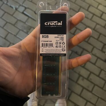 ram 4 gb ddr3: Operativ yaddaş (RAM) Crucial, 8 GB, 1600 Mhz, DDR3, PC üçün, Yeni